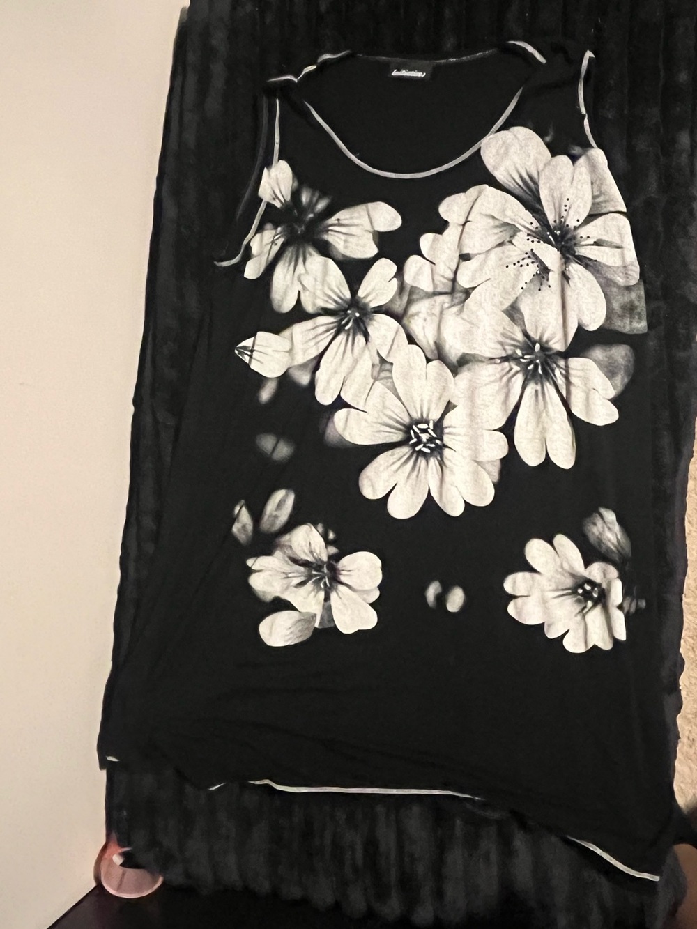 Size large women’s floral tank top